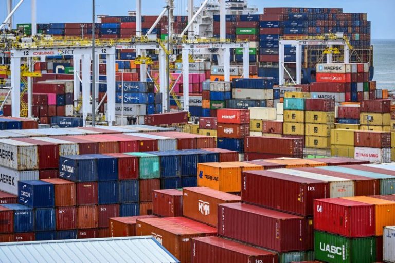 Retail panic: What the end of the ‘de minimis’ exemption means for brands across the globe